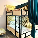 Enter Hostel