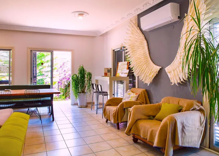 Enter كيرينيا